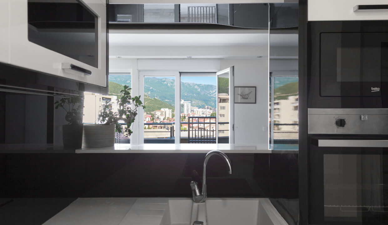 117_Budva_3bedroom_350k_5APR23_18